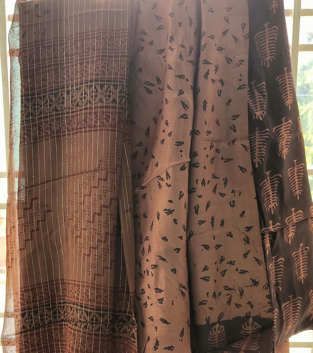 Bag Print suit material with Chiffon Duppatta