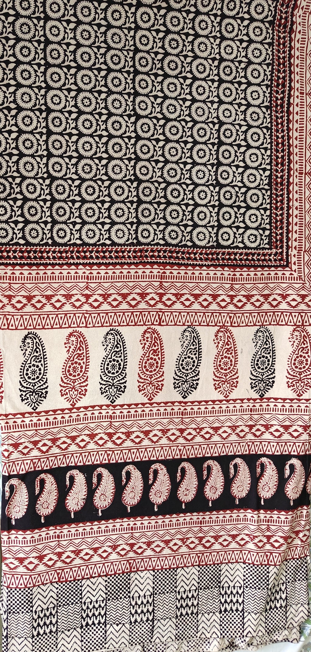 Handmade Bagh block print in traditional offwhite with circular geometric block black pattern double bedsheet ,pillow cover 