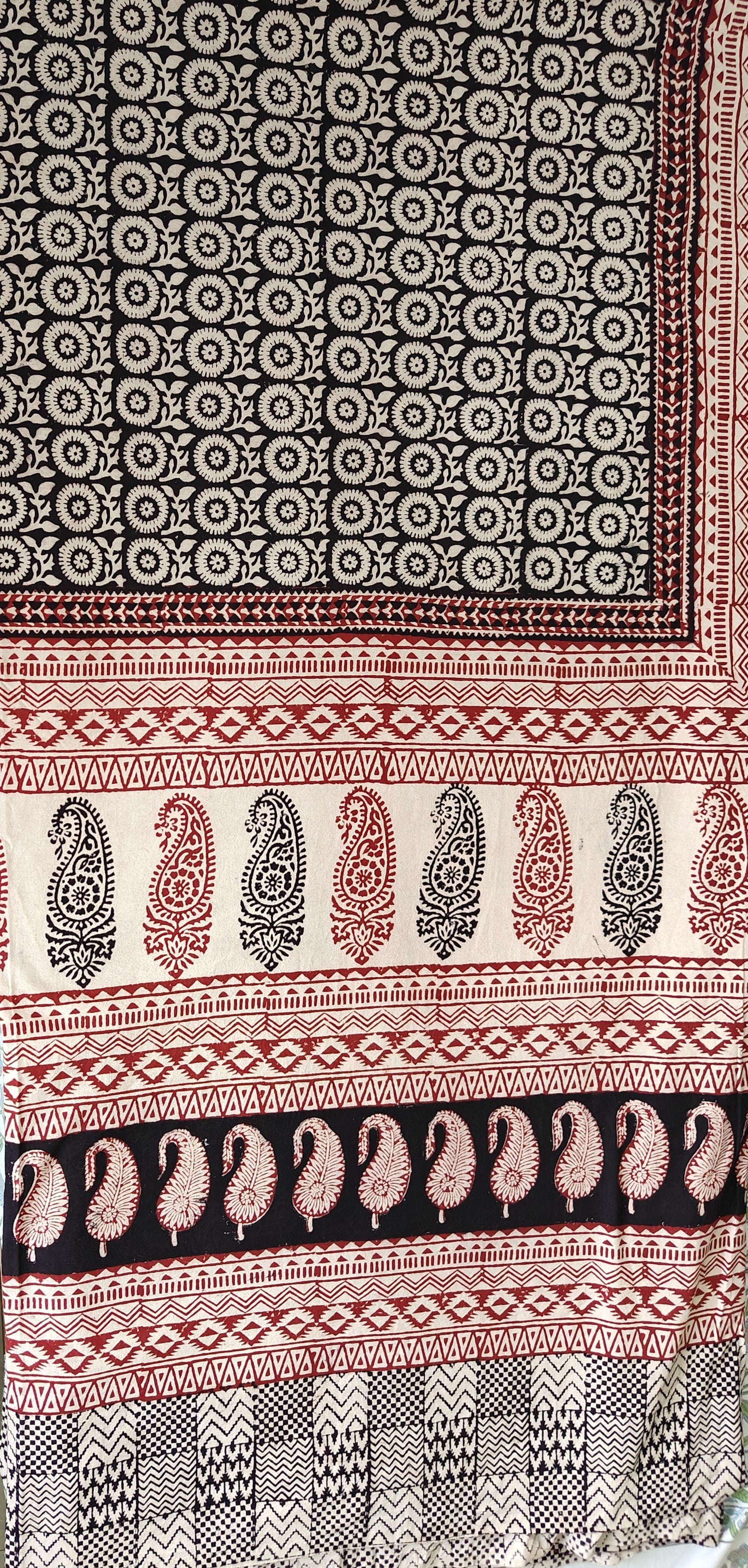 Handmade Bagh block print in traditional offwhite with circular geometric block black pattern double bedsheet ,pillow cover 