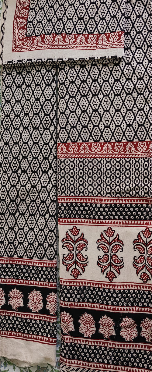 Handmade Bagh block print in traditional offwhite with geometric block black pattern double bedsheet ,pillow cover , curtain combo