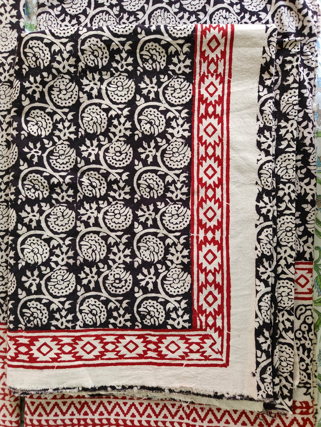 Set of handmade Bagh block print in traditional black,offwhite and madder red  creeper flower patterns with peacock shape bold border bedsheet with pillow cover